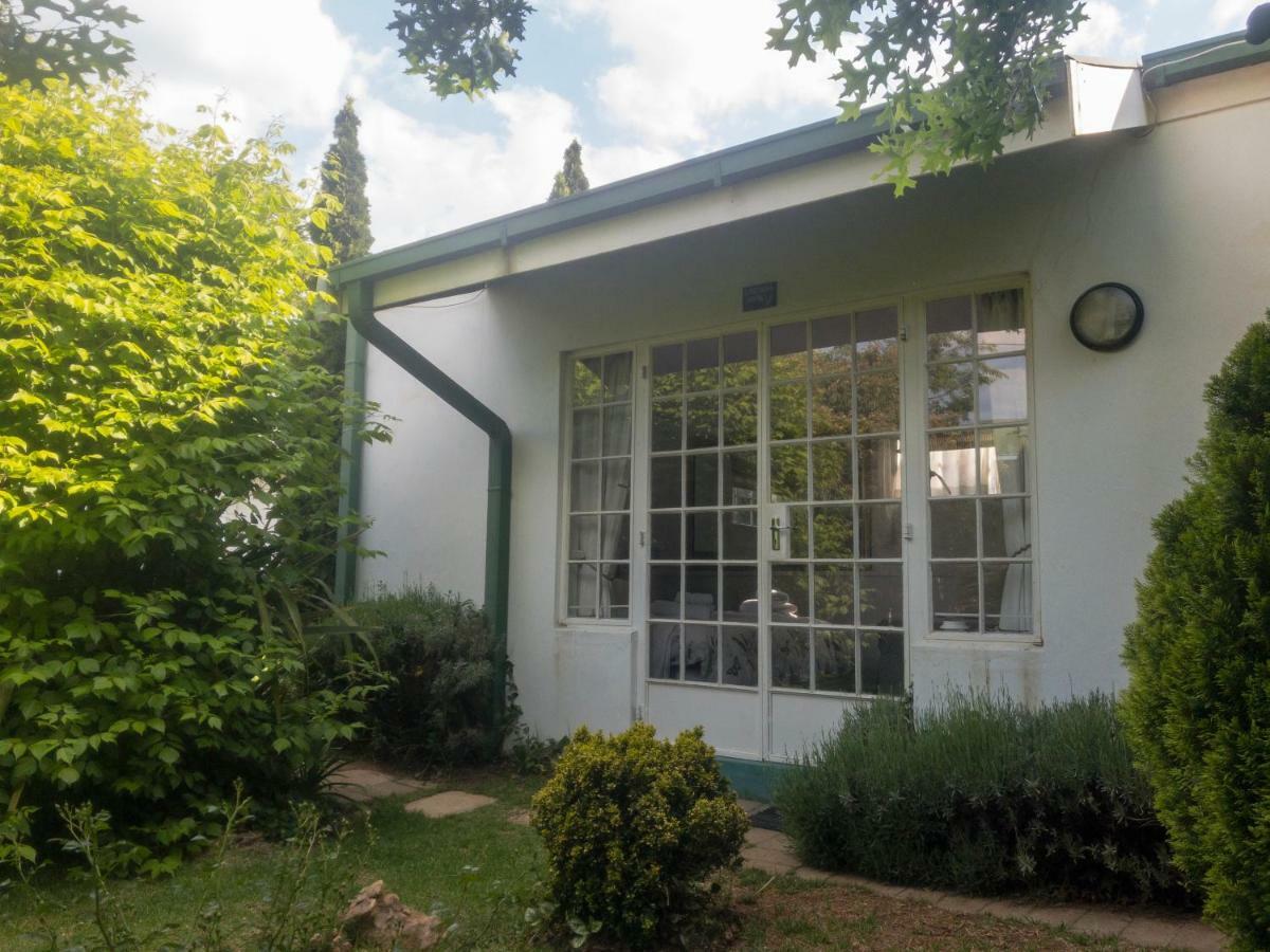 Rosewood Corner, Clarens Acomodação com café da manhã Exterior foto