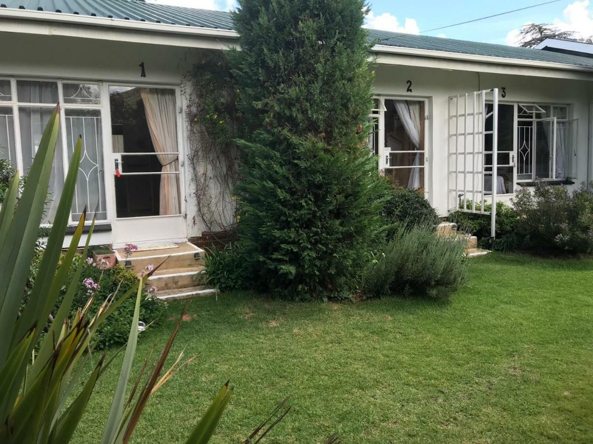 Rosewood Corner, Clarens Acomodação com café da manhã Exterior foto